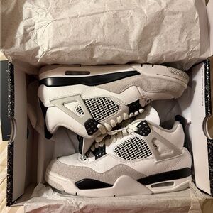 Nike Jordan’s Military Black